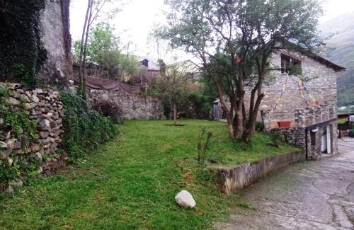 Sesue House | Family-Friendly Getaway at La Borda de Sesué