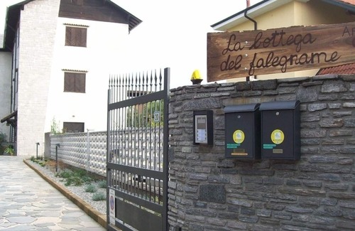 Vanzaghello House | La Bottega del Falegname