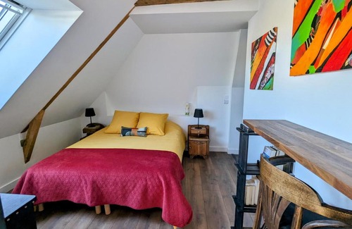 Montreuil-sur-Ille Apartment | Convenient Stay at La Boulangerie Near the Train Station