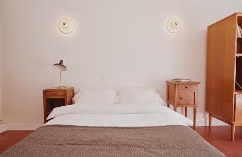 Clamecy Hotel | Pet-Friendly Getaway at La Boule d'Or - Family-Friendly Stay
