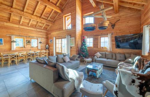 Villard-Reculas Ski Chalet | Inviting La Boutame: Chalet Near Slopes in Villard Reculas