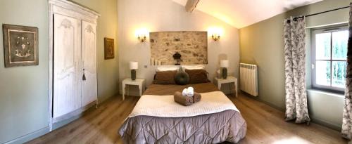 L'Isle-sur-la-Sorgue Apartment | Elegant Oceanfront Apartments in France - Rated 9.9/10