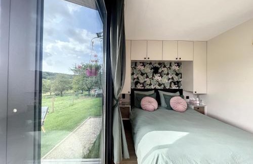 Dinant House | Pet-Friendly Retreat at La Bricole - Rated 9/10 by Guests