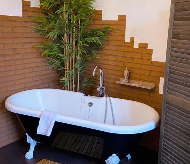 Croix de Pierre House | Oceanfront Bliss at La Bulle dans le Palmier - Rated 9.5