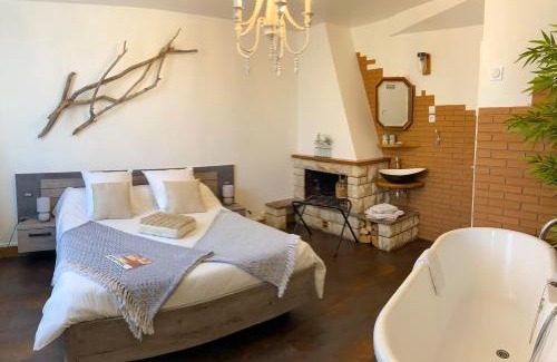 Croix de Pierre House | Oceanfront Bliss at La Bulle dans le Palmier - Rated 9.5