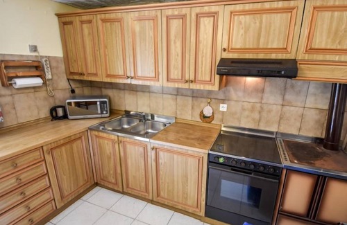 Masare Apartment | Pet-Friendly Retreat at La Busa with Lake Views & Spa