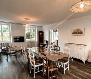 Le Val-Saint-Pere House | Idyllic LA BUTTE: Vacation Home with Mont Saint Michel Views