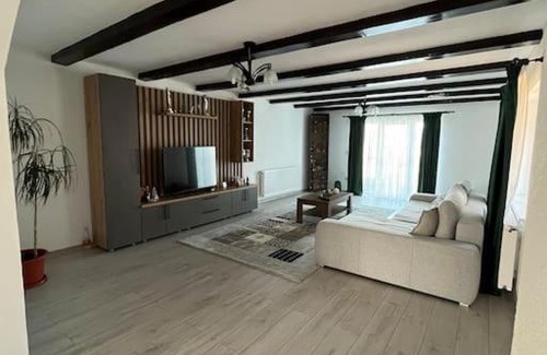 Poiana Marului House | Family-Friendly Retreat at La Căsuță with Kitchen Access