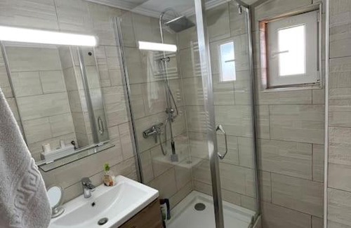 Poiana Marului House | Family-Friendly Retreat at La Căsuță with Kitchen Access