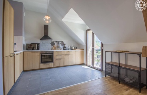 Saint-Christophe-la-Grotte House | Discover LA Cure Gourmande with Lake Views & Breakfast