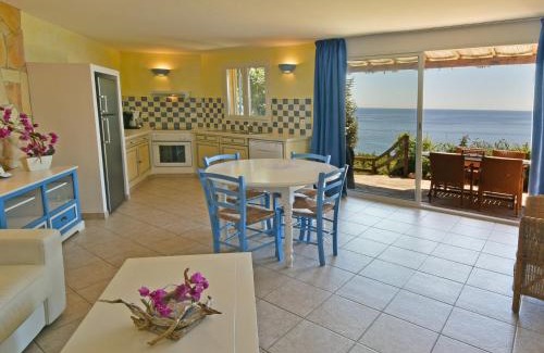 Tarcu House | Pet-Friendly La Côte Bleue: Oceanfront Haven with Pool