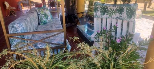 Espiel House | Family-Friendly La Cañada with Pool & Hot Tub Awaits