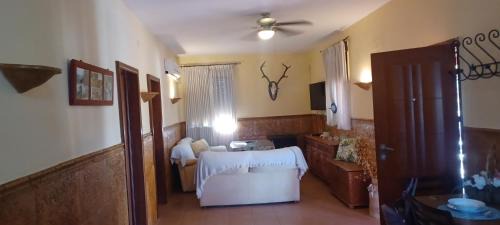 Espiel House | Family-Friendly La Cañada with Pool & Hot Tub Awaits