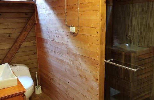 Retiro Other | Unforgettable Stay at La Cabaña de Huckleberry with Hot Tub