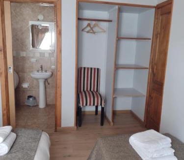 Villa Traful Hotel | Cozy Stay at La Cabaña de Juan with Breakfast Included