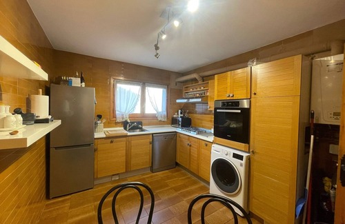 Llivia Condo | Discover Family-Friendly Comfort at la Cabaña de Llívia