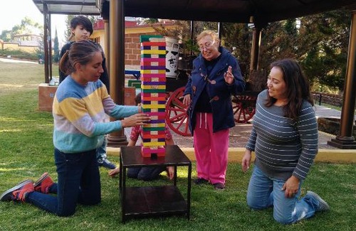 Amealco Hotel | Cozy Retreat at La Cabaña de Lola - Family Friendly & Breakfast