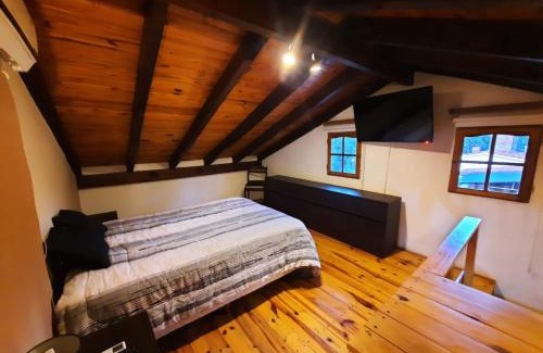 Villa General Belgrano House | Pet-Friendly Haven: La Cabañita with 9.6/10 Guest Rating