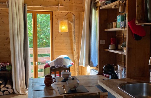 Les Villards-sur-Thones Ski Chalet | Chalet La Cabane d'Ernestine: Premier Stay with Pool & Breakfast
