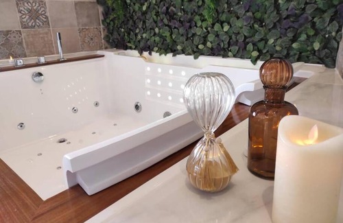 Saint-Jean-d'Angely House | Relaxing Retreat at La Cabana with Hot Tub Bliss
