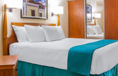 Oranjestad-West Resort | Discover La Cabana Beach & Racquet Club on Eagle Beach!