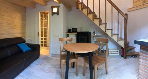 Ribes De Freser Apartment | Pet-Friendly Getaway at La Cabana del Bosc - Rated 9.3/10