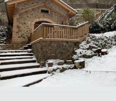 Ribes De Freser Apartment | Pet-Friendly Getaway at La Cabana del Bosc - Rated 9.3/10