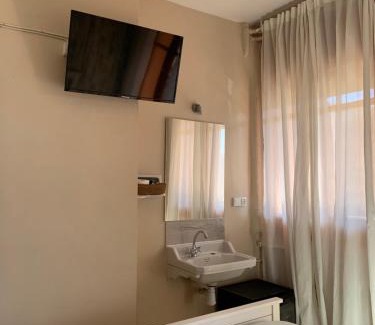Organya House | Inviting La Cabana: Pet-Friendly Stay with Breakfast Included