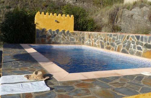 Almunecar Villa | La Cabaña Tranquila, safe rural villa retreat overlooking the blue Mediterranean