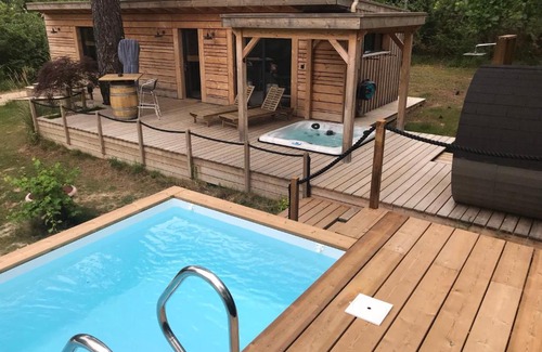 Thenac Cabin | Relax at La Cabane à Papi: Oceanfront with Spa & Pool