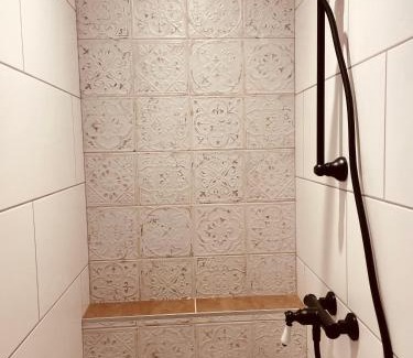 Moussy Bed & Breakfast | Discover LA CABANE AFFRANCHIE: Rated 9.1/10, Family-Friendly