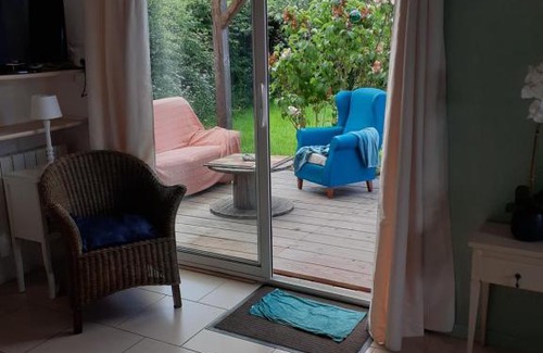 Marchainville House | Pet-Friendly Retreat at La Cabane aux Chevaux du Perche