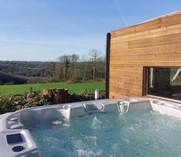 Bannalec Ski Chalet | Indulge at La Cabane D'Emma with Private Spa & Hot Tub