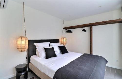 Grand Sud Apartment | Cozy Cape Town Cabin with Garden for Two and Parking