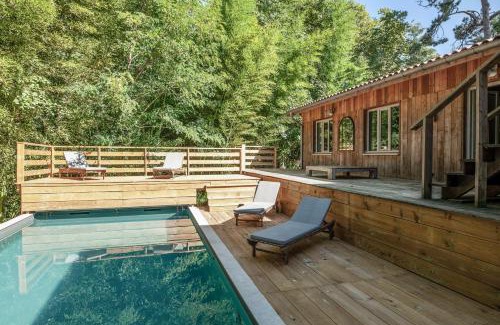 Saubion Villa | Indulge at La Cabane du Moulin: 5-Star Poolside Retreat
