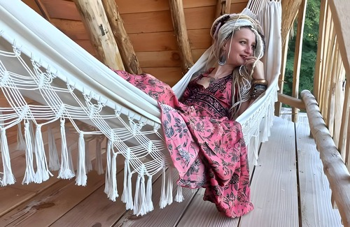 Payzac Cabin | La Cabane Java – Romantic getaway in nature with private spa, terrace, and activities