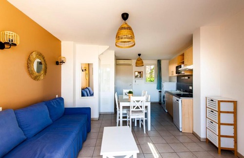 Cabries Apartment | Discover La Cabre d'Or: Family-Friendly Duplex with Pool