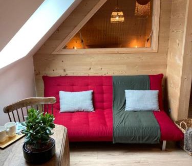 Bourisp Apartment | Discover La Cachette: Family-Friendly with 9.2 Rating