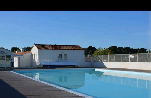 Bretignolles-sur-Mer House | Top-Rated La Cagnotière: Oceanfront Bliss Awaits You