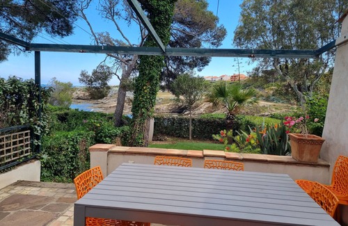 Les Issambres Villa | Cozy Family Retreat at La Calanque 263 Villa