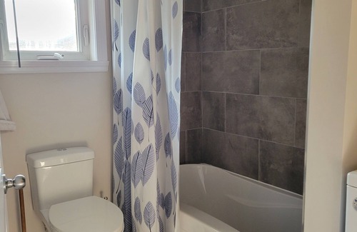 Laval Apartment | Family-Friendly La Campagne Just Minutes from Vieux Terrebonne