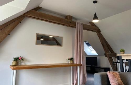 Monnaie Apartment | Idyllic Getaway: La Campagne Près de la Ville Awaits