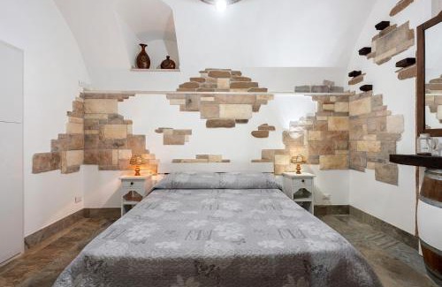 Piazza-Tralia-Pendolo Apartment | La Cantina Di Alba e Tramonto