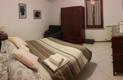 Castiglione d'Orcia House | Guest Rated 9/10 at La Cantina di Pi with Free Breakfast