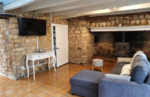 Audembert House | Cozy La Cantraigne Gite with Oceanfront Views for Families