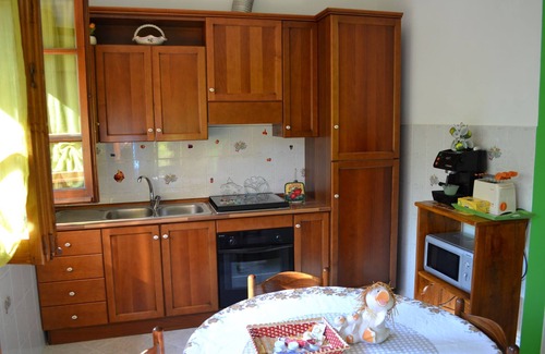 Paciano House | Discover Culture and Relaxation at La Capanna dei Carri
