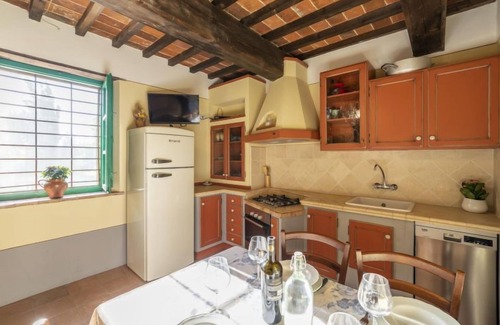 Foiano della Chiana House | Unforgettable Stay at La Capannina with Pool & Spa