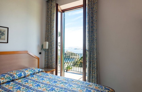 Ischia Porto Hotel | Exceptional La Capannina: Family-Friendly Hotel & Apartments