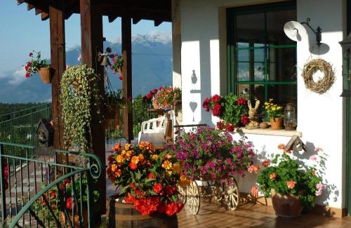 Sfruz Bed & Breakfast | Oceanfront Comfort at La Capannina - Rated 9.3/10!