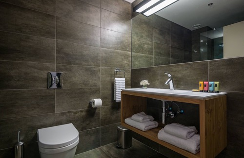 Haifa Hotel | Discover La Cappella Hotel: Eco-Friendly & Family Ready